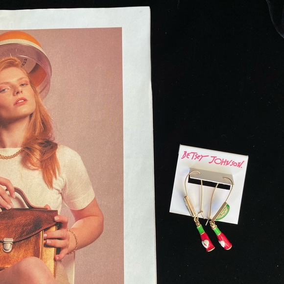 Betsey Johnson hot sauce and lemon Earrings - Picture 2 of 3